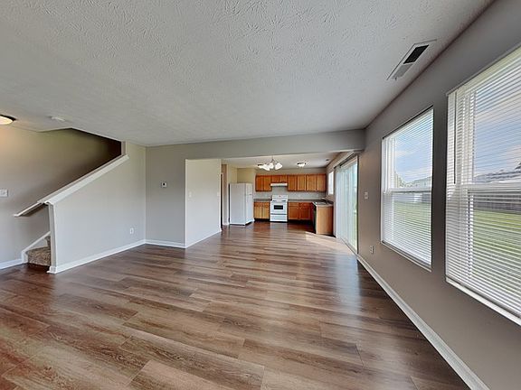3rd image of 4415 Bellchime Dr