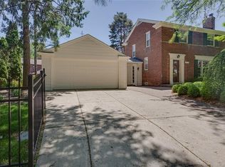 2917 Guilford Dr, Royal Oak, MI 48073