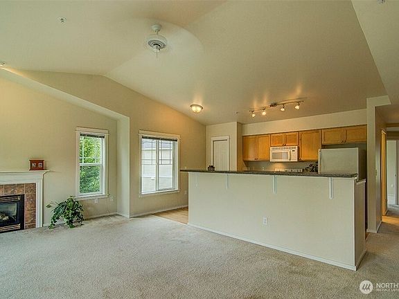 4th image of 2009 196 Street SE #D304