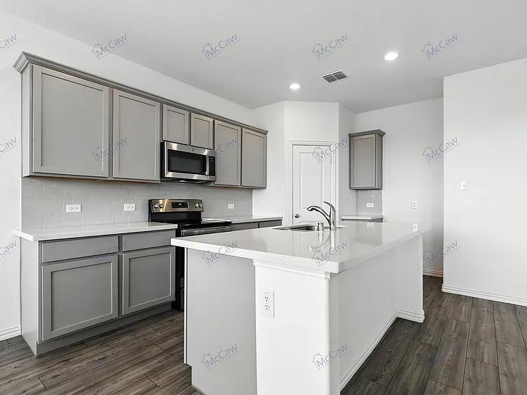 6924 Waterloo Ln — Photo 7