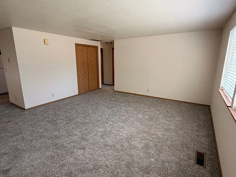 3622 W Rose Hill St — Photo 10