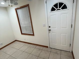 33 N Sumac Ave, Waukegan, IL 60085