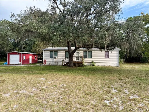 26 Sapp St, Inglis, FL 34449