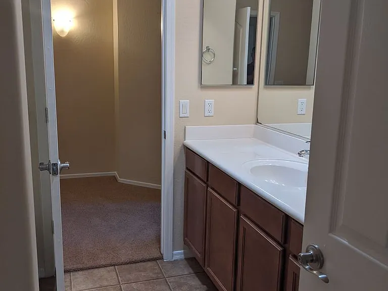 9204 N 182nd Ln — Photo 10