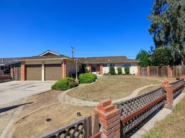 538 Oak Ridge Dr, Oakdale, CA 95361