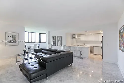 101 Crandon Blvd Photo 1
