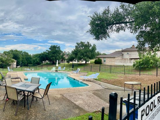 52 oak villa #52, Canyon Lake, TX 78133