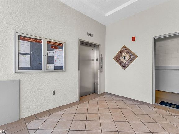 4th image of 3333 Sunset Key Cir Unit 204