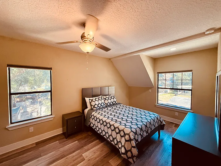 Huge 3rd Bed Room