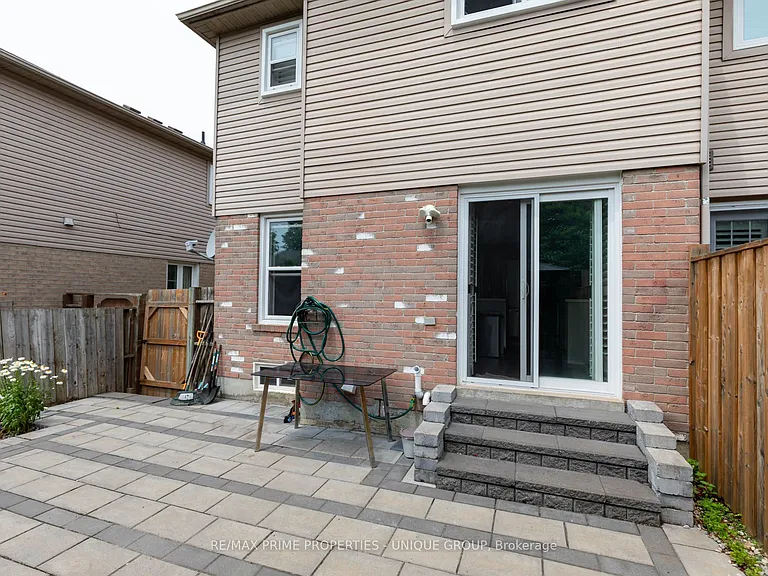 25 Pine Gate Pl — Photo 39