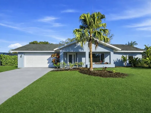 5385 Dominica Cir, Sarasota, FL 34233