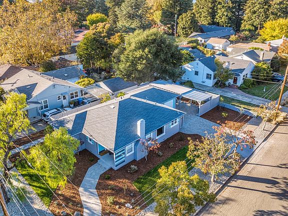 4th image of 163 California Avenue