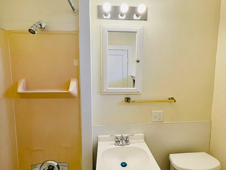 567 Saint Paul St #4 — Photo 23