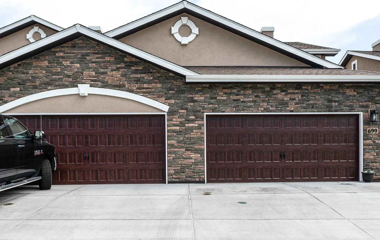 4 bed, 3.5 bath, 2250 sqft, $2,500 — Photo 1