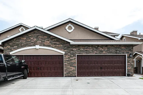 700 Brambleberry Hts #700 Photo 1