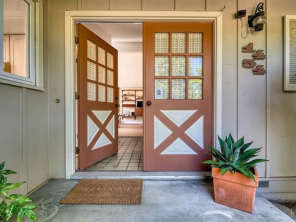 4th image of 1454 Escalero Road