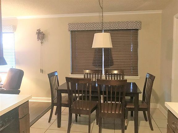 4th image of 608 Highland Dr