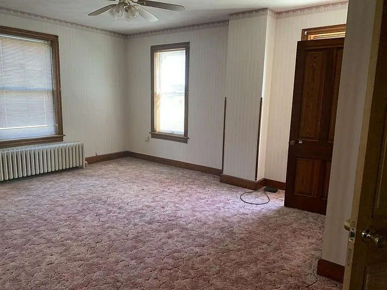 1650 Old Harrisburg Rd — Photo 14