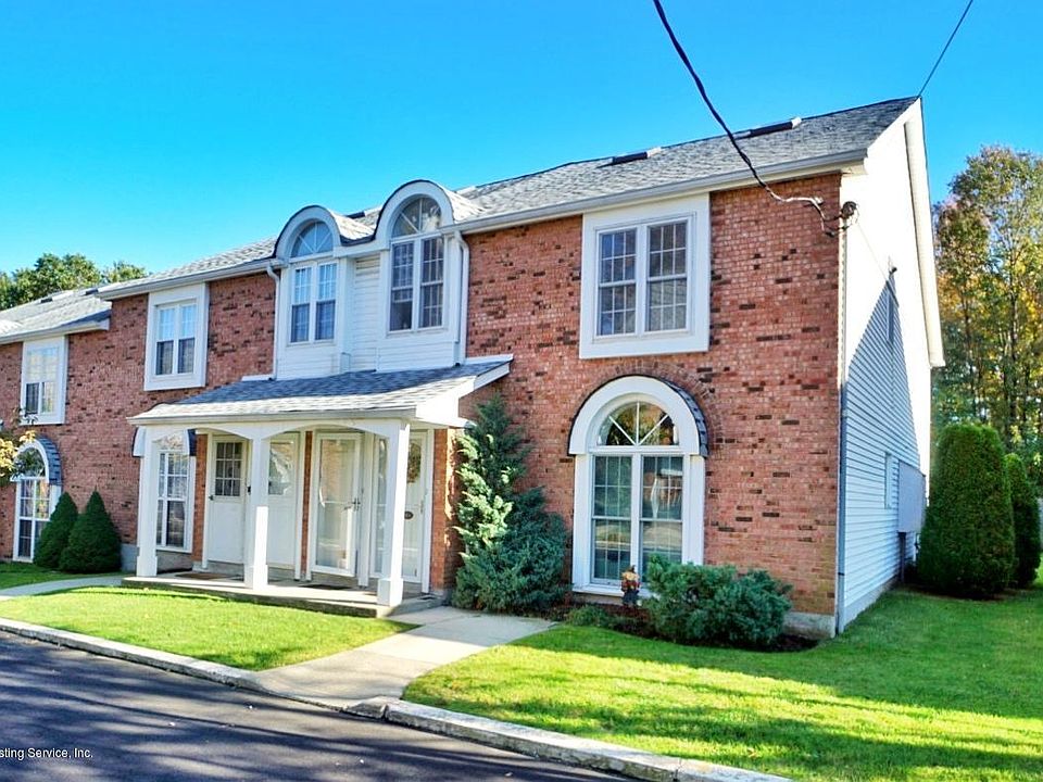 1st image of 41B Village Ln #19B