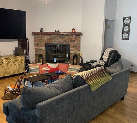 5th image of 5343 E DIAMOND Avenue