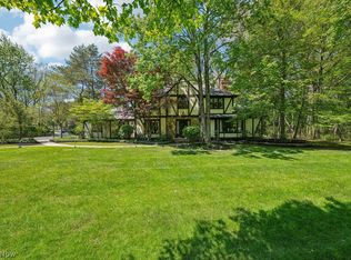 6665 Gates Mills Blvd, Gates Mills, OH 44040