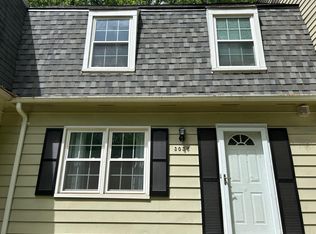 3036 Silent Valley Dr, Fairfax, VA 22031