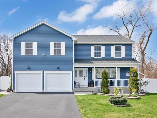 204 Naismith St, Springfield, MA 01104