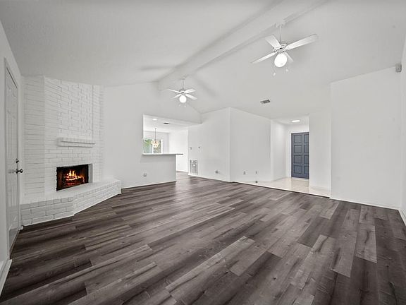 4th image of 607 Shenandoah Drive