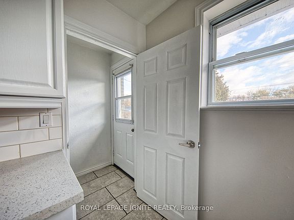 2nd image of 733 Lublin Ave