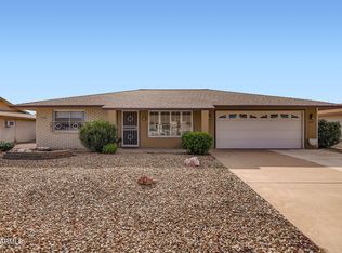 20025 N Willowcreek Cir, Sun City, AZ 85373