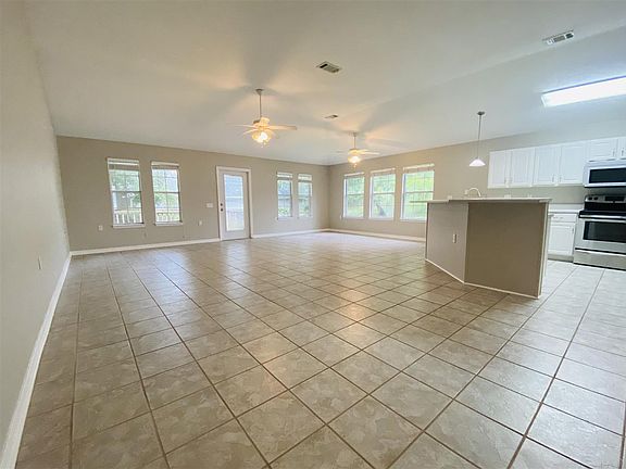 5th image of 9842 Knollview Dr