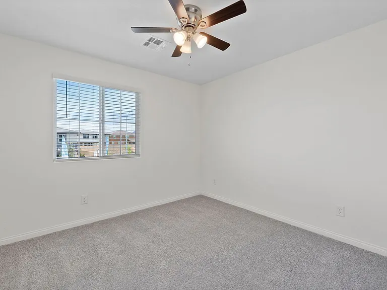 412 Canary Song Dr — Photo 22