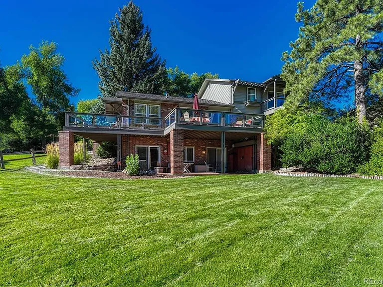 2523 W Houstoun Waring Cir — Photo 1