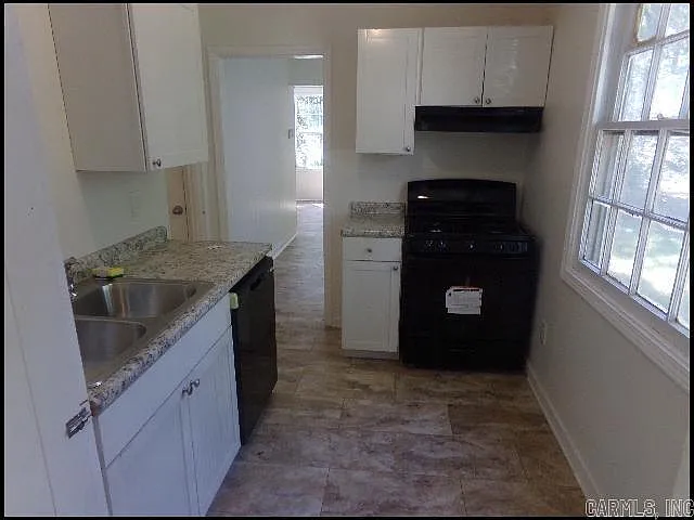 2609 S Tyler St — Photo 5