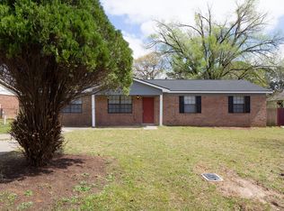 1879 Frankie Ave, Fayetteville, NC 28304