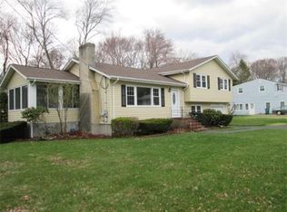 8 Leyton Rd, Norwood, MA 02062