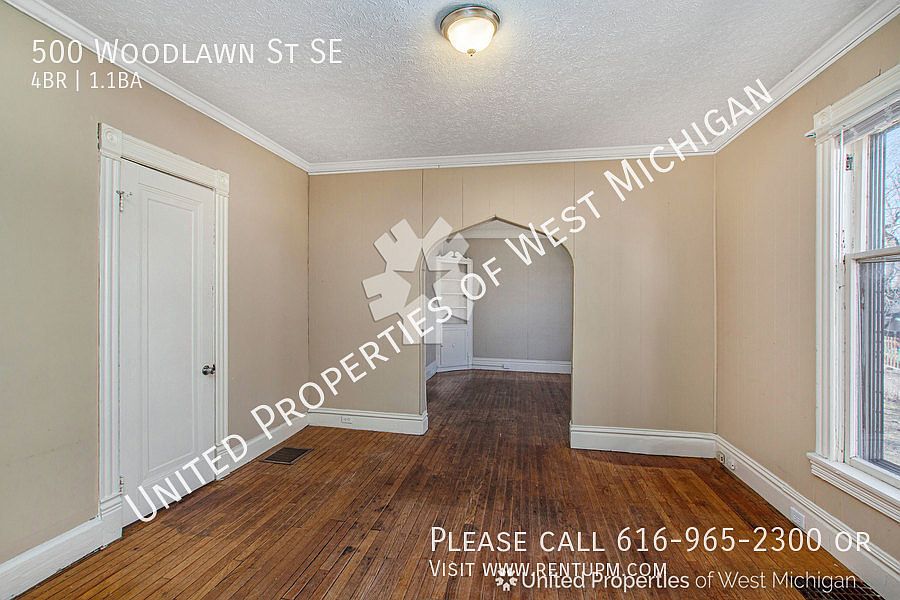 1st image of 500 Woodlawn St SE