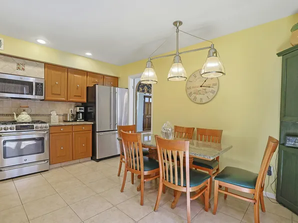 4525 Greystone Avenue image 15 of 24