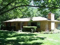 8401 Central Ave photo 1