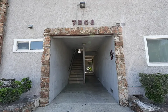 1 bed, $2,200 — Photo 2