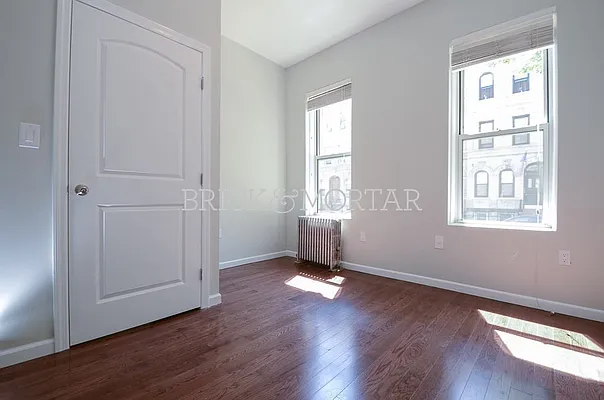 Rented by Brick&Mortar | media 7