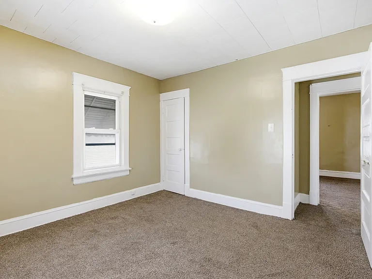 691 Lafollette St — Photo 10