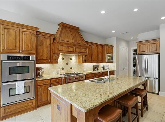 4th image of 609 Quail Creek Dr