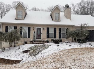 95 Stacey Dr, Cleveland, GA 30528