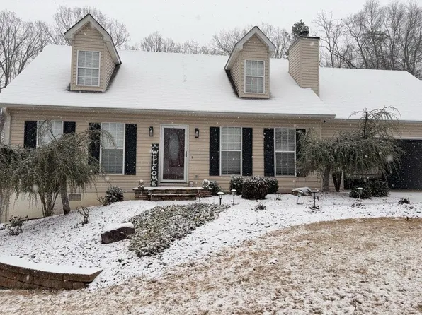 95 Stacey Dr, Cleveland, GA 30528