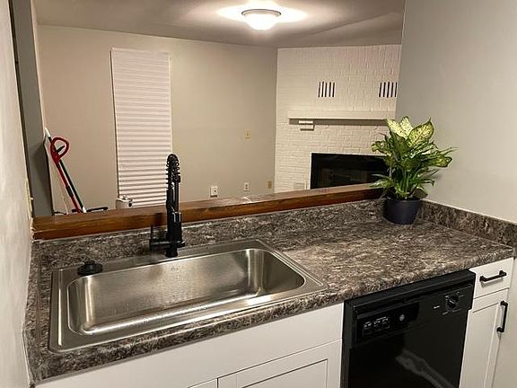 3rd image of 1903 N Lakeman Ave #1903