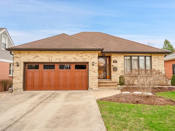 315 N Wille St, Mount Prospect, IL 60056