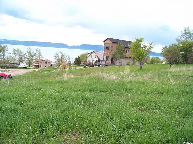 1st image of 121 Lakeside Dr