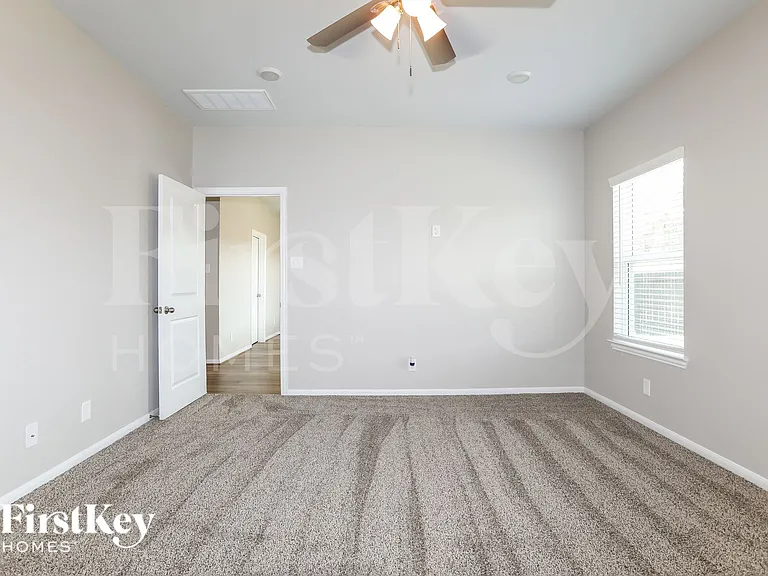 811 Steam Ridge Ln — Photo 11