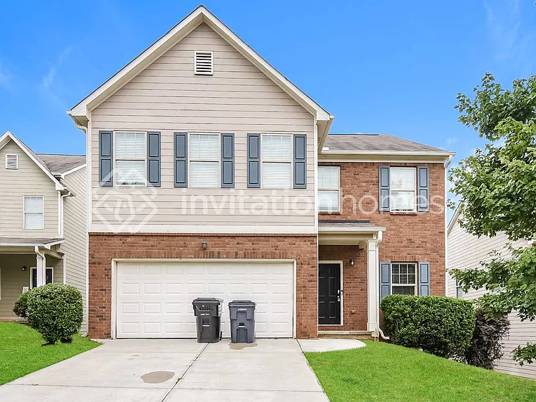 738 Rockingham Dr — Photo 1